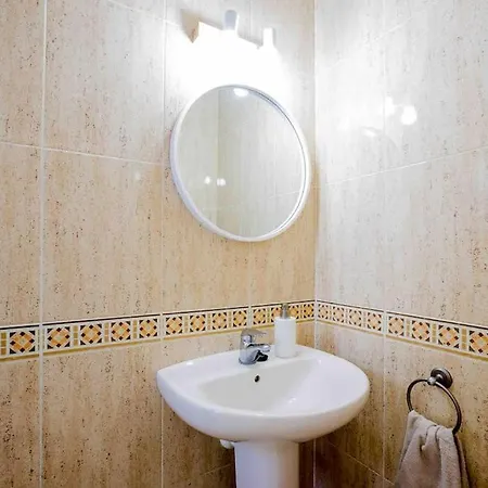 2 Bedrooms, 3min, Roof Terrace With Ocean View Apartment Callao Salvaje