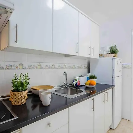 Apartman 2 Bedrooms, 3min, Roof Terrace With Ocean View